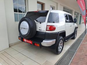 Toyota FJ Cruiser FJ Cruiser - Image 2