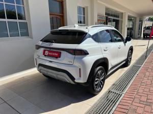 Toyota Starlet Cross 1.5 XR auto - Image 2