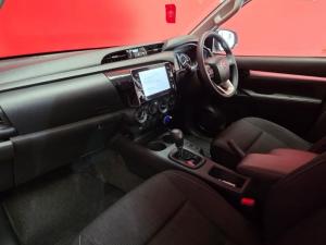 Toyota Hilux 2.4 GD-6 Raider 4X4 automaticD/C - Image 7
