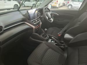 Toyota Urban Cruiser 1.5 XR automatic - Image 7