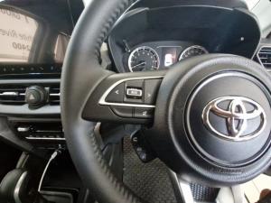 Toyota Urban Cruiser 1.5 XR automatic - Image 9