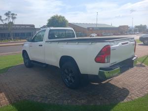 Toyota Hilux 2.4 GD-6 RB Raider automaticS/C - Image 17