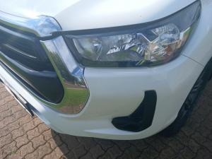 Toyota Hilux 2.4 GD-6 RB Raider automaticS/C - Image 19