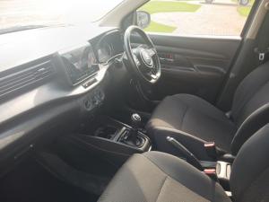 Suzuki Ertiga 1.5 GA - Image 7