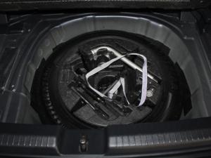 Volkswagen Polo 1.0 TSI Life - Image 9