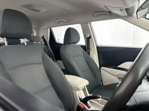 Mahindra XUV300 1.5D - Image 18