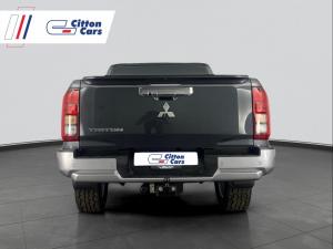 Mitsubishi Triton 2.4 Di-DC GLS automaticD/C - Image 5
