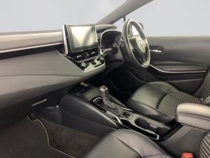 Toyota Corolla 1.8 XS Hybrid CVT - Image 17