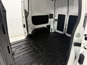 Nissan NV200 panel van 1.6i Visia - Image 10
