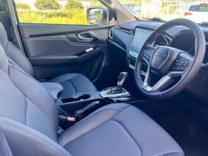 Isuzu D-Max 3.0TD double cab V-Cross - Image 3