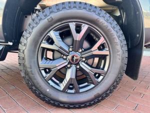 Isuzu D-Max 3.0TD double cab V-Cross - Image 6