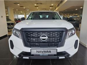 Nissan Navara 2.5DDTi double cab SE Plus auto - Image 6