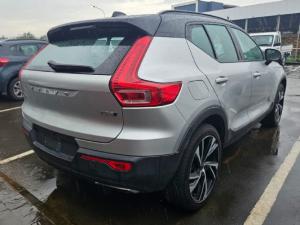 Volvo XC40 T5 AWD R-Design - Image 2