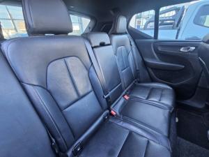 Volvo XC40 T5 AWD R-Design - Image 4