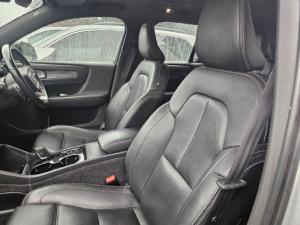Volvo XC40 T5 AWD R-Design - Image 4