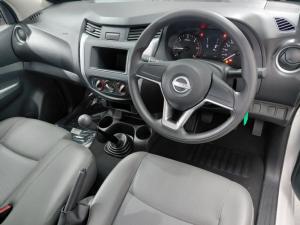 Nissan Navara 2.5DDTi single cab XE - Image 7