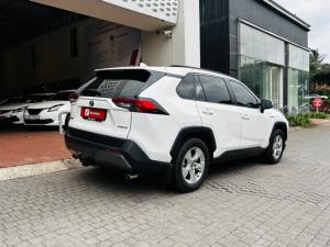 Toyota RAV4 2.5 Hybrid VX E-Four - Image 3