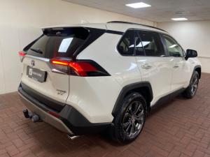 Toyota RAV4 2.5 Hybrid VX E-Four - Image 3