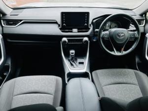 Toyota RAV4 2.5 Hybrid VX E-Four - Image 7