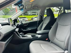 Toyota RAV4 2.5 Hybrid VX E-Four - Image 8