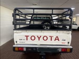 Toyota Land Cruiser 79 4.5D-4D LX V8 single cab - Image 3