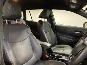 Toyota Corolla Cross 1.8 Hybrid GR-Sport - Image 8