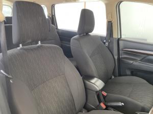 Toyota Rumion 1.5 TX auto - Image 9