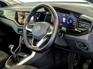 Volkswagen Polo hatch 1.0TSI Life manual - Image 13