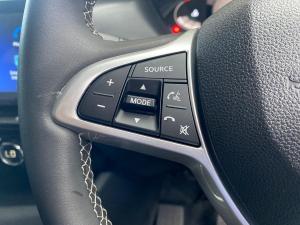 Nissan Magnite 1.0 Turbo Acenta Plus manual - Image 15