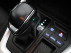 Toyota RAV4 2.0 GX auto - Image 17