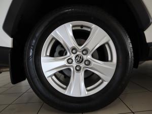 Toyota RAV4 2.0 GX auto - Image 22