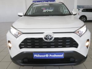Toyota RAV4 2.0 GX auto - Image 8