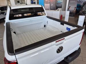 Volkswagen Amarok 2.0TDI double cab Life auto - Image 11