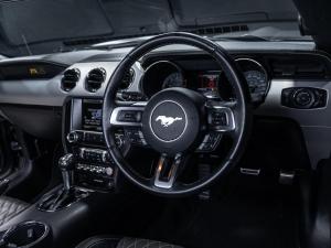 Ford Mustang 5.0 GT fastback auto - Image 19