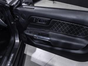 Ford Mustang 5.0 GT fastback auto - Image 23