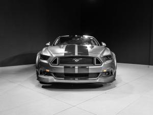 Ford Mustang 5.0 GT fastback auto - Image 3