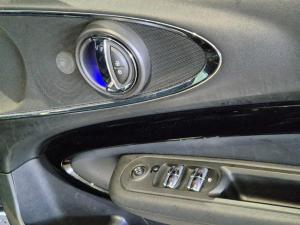 MINI Clubman Cooper S Clubman - Image 19