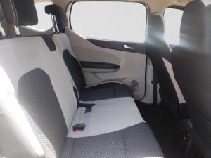 Renault Triber 1.0 Prestige - Image 12