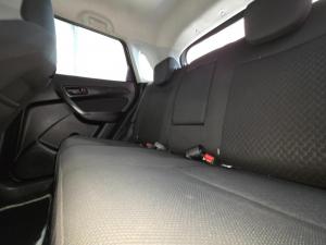 Suzuki Vitara Brezza 1.5 GL - Image 15