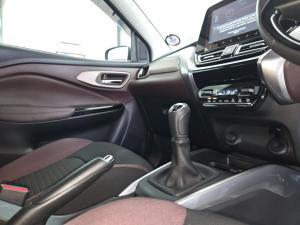 Suzuki Fronx 1.5 GLX manual - Image 10