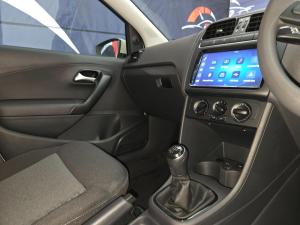Volkswagen Polo Vivo hatch 1.4 Life - Image 12