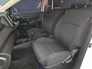 Suzuki Ertiga 1.5 GA - Image 13