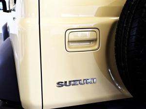 Suzuki Jimny 1.5 GLX AllGrip 3-door manual - Image 19