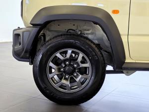 Suzuki Jimny 1.5 GLX AllGrip 3-door manual - Image 21