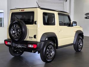 Suzuki Jimny 1.5 GLX AllGrip 3-door manual - Image 6
