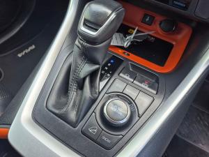 Toyota RAV4 2.0 GX-R AWD - Image 18