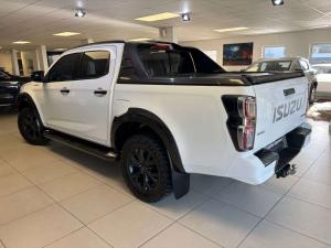 Isuzu D-Max 3.0TD double cab V-Cross - Image 9