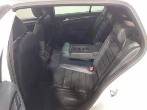 Volkswagen Golf R - Image 10