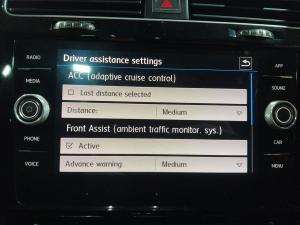 Volkswagen Golf R - Image 21