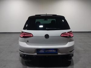 Volkswagen Golf R - Image 29